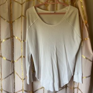 2 ARITZIA GOLDEN BY TNA WAFFLE KNIT SWEATERS